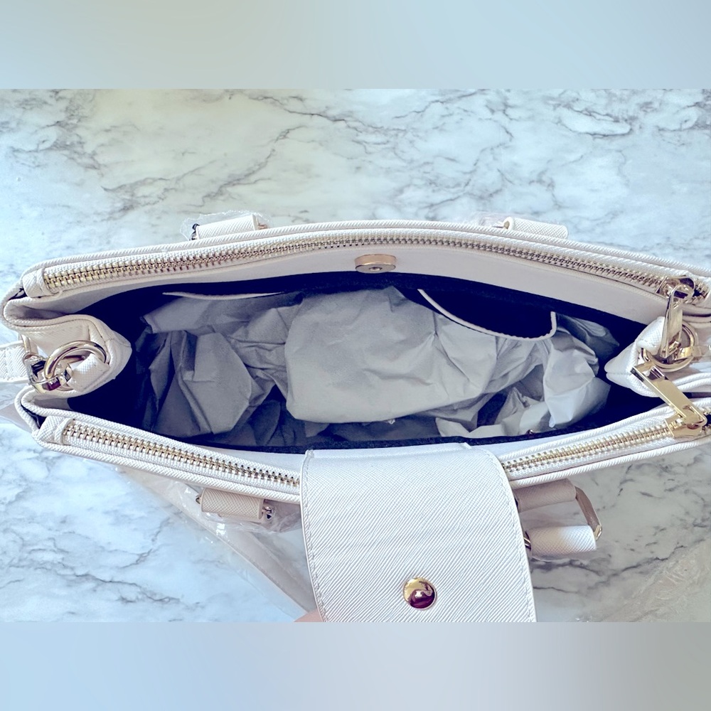 NWT Forever 21 Cream Faux Leather Double Zip Satchel - Picture 2 of 2